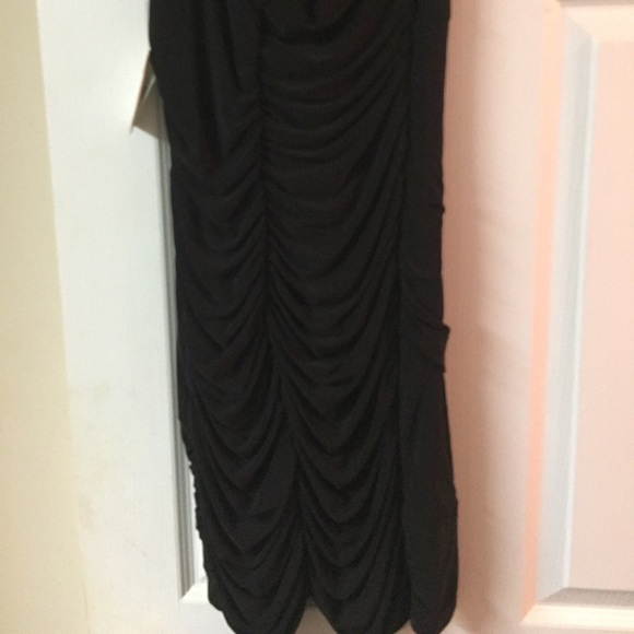 One shoulder dress - Picture 4 of 5
